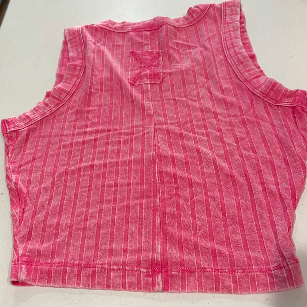 New Zenana Ribbed Sleeveless Scoop Neck Cropped Tank Buttery Soft Top Pink - Picture 4 of 4